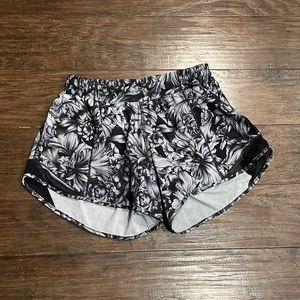 Lululemon Hotty Hot shorts